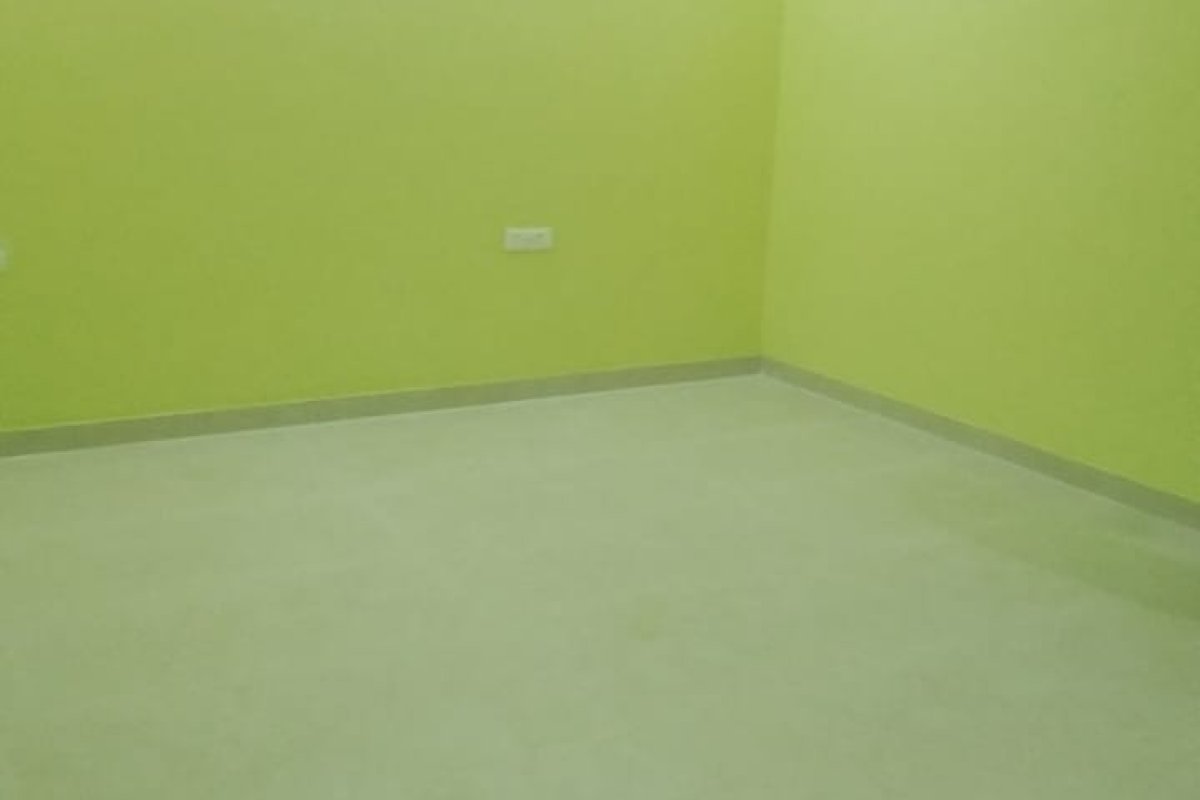 Independent Floor