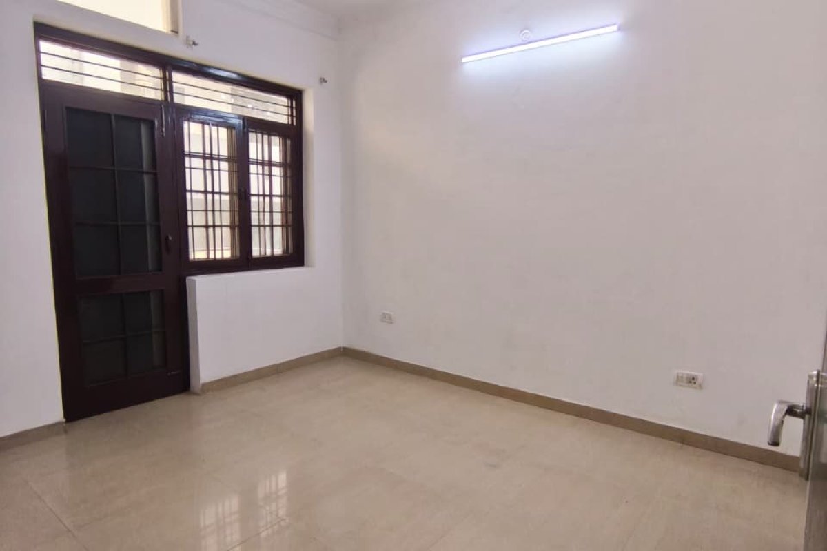 Independent Floor