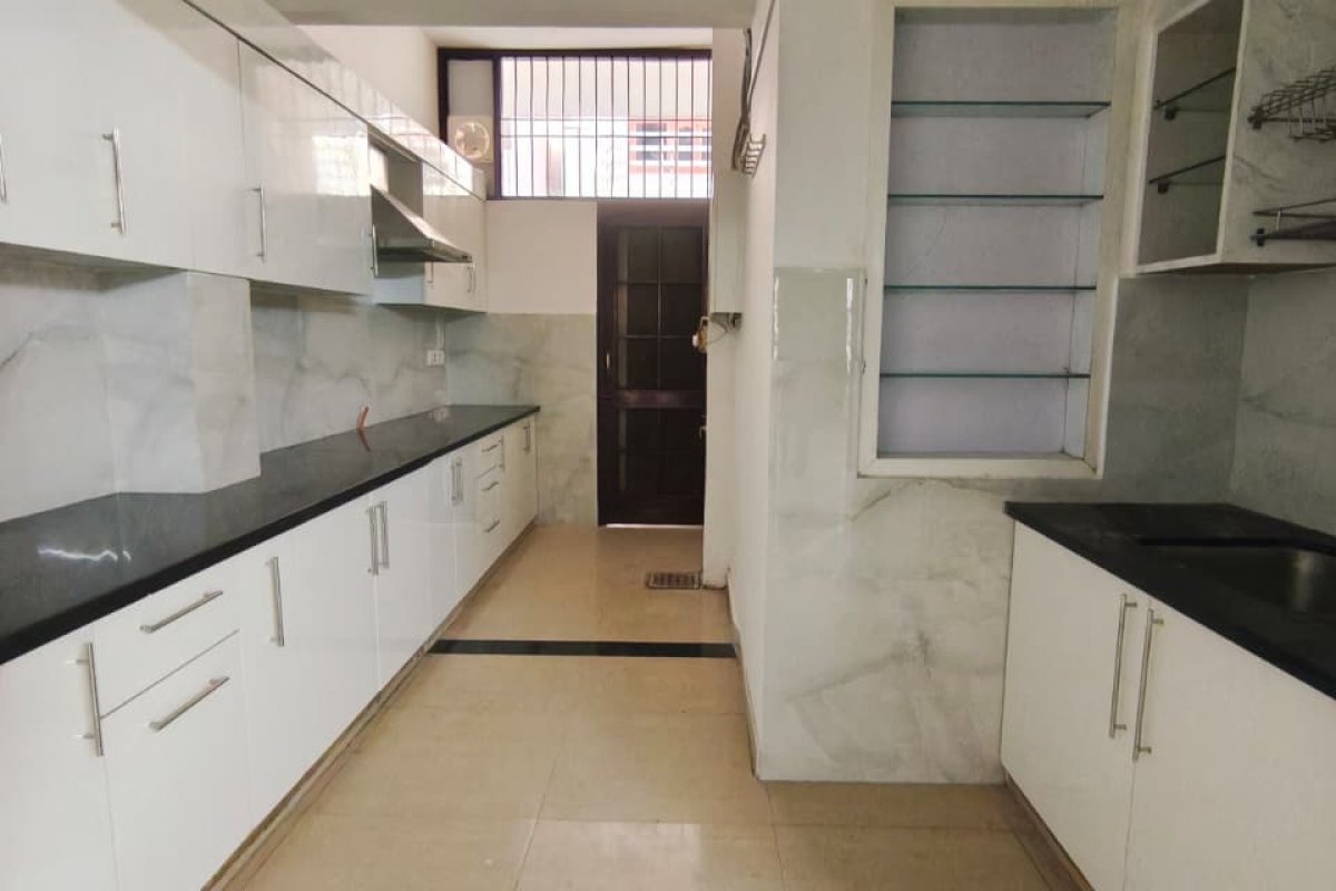 Independent Floor